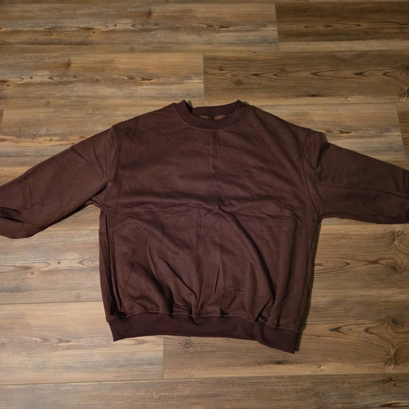 Oversized Crew Sweatshirt NWOT - Picture 3 of 4